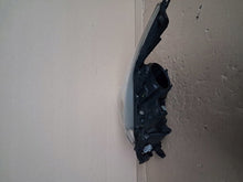 Laden Sie das Bild in den Galerie-Viewer, Frontscheinwerfer Toyota Avensis Rechts Scheinwerfer Headlight SCH7796278368jk