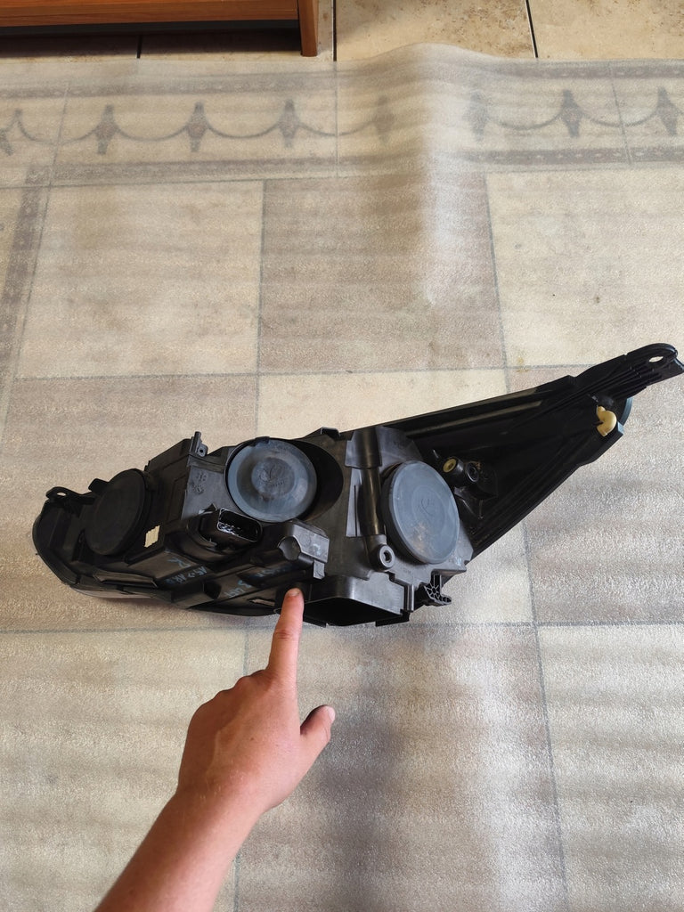 Frontscheinwerfer Ford F1EB-13W029-PC Rechts Scheinwerfer Headlight SCH6640601675pj