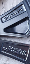 Load image into Gallery viewer, 1x Alufelge 20 Zoll 9.0" 5x112 42ET Glanz Silber 5LA601025CB Skoda Enyaq FEL9345821359av