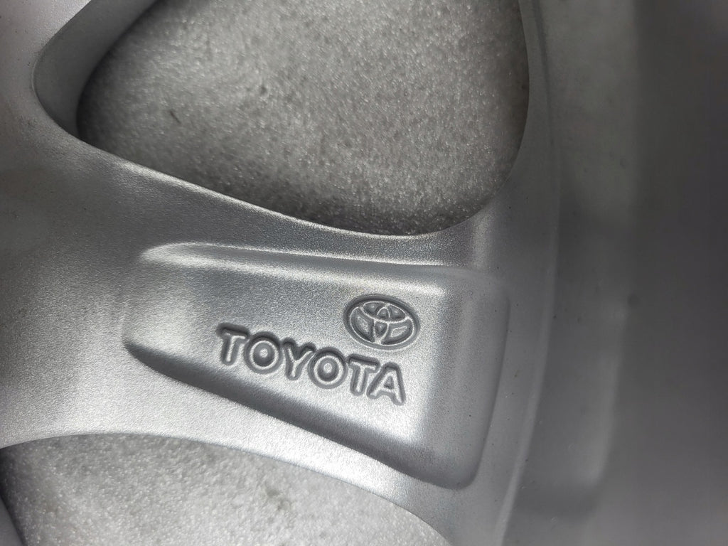 1x Alufelge 16 Zoll 6.5" 5x114.3 45ET Glanz Silber PZ406-E8674 Toyota Corolla FEL2628357887jq
