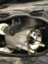 Load image into Gallery viewer, Frontscheinwerfer VW Passat 3C0941752G Rechts Scheinwerfer Headlight SCH4782275591oh