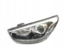 Laden Sie das Bild in den Galerie-Viewer, Frontscheinwerfer Hyundai Ix35 92101-2S Xenon Links Scheinwerfer Headlight SCH3644725483qs