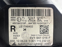 Laden Sie das Bild in den Galerie-Viewer, Frontscheinwerfer Skoda Fabia III 6V1941015F 6V1941016F LED Ein Satz Headlight