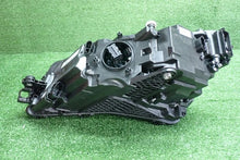 Laden Sie das Bild in den Galerie-Viewer, Frontscheinwerfer Skoda Superb III 3V1941016D Rechts Scheinwerfer Headlight SCH3490531743aj