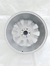 Load image into Gallery viewer, 1x Alufelge 19 Zoll 8.5" 5x112 52ET Glanz Silber A2044012102 Mercedes-Benz W204 FEL4444208661nb