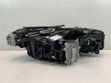 Laden Sie das Bild in den Galerie-Viewer, Frontscheinwerfer BMW 2 U06 5A42247-08 Full LED Links Scheinwerfer Headlight SCH1716185620fq