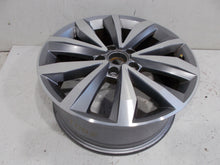 Load image into Gallery viewer, 1x Alufelge 17 Zoll 6.5" 5x112 45ET Glanz 2GA601025B VW T-Roc Rim Wheel FEL4708022756jl