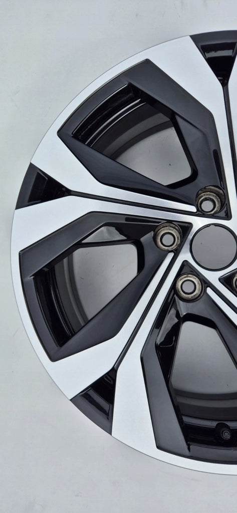 1x Alufelge 18 Zoll 7.0" 5x114.3 35ET 403001407R Renault Arkana I Rim Wheel FEL3853501730wb