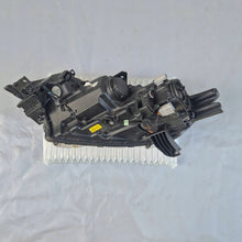 Laden Sie das Bild in den Galerie-Viewer, Frontscheinwerfer Mitsubishi Outlander III 4BX15-8301CB-54 LED Rechts Headlight SCH6202362911nb