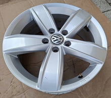 Load image into Gallery viewer, 1x Alufelge 17 Zoll 6.5" 5x112 41ET Glanz Silber 3G0071497B VW I Rim Wheel FEL8329043427pw