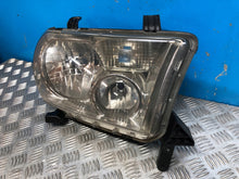 Load image into Gallery viewer, Frontscheinwerfer Toyota Tundra Rechts Scheinwerfer Headlight SCH5213806448qr