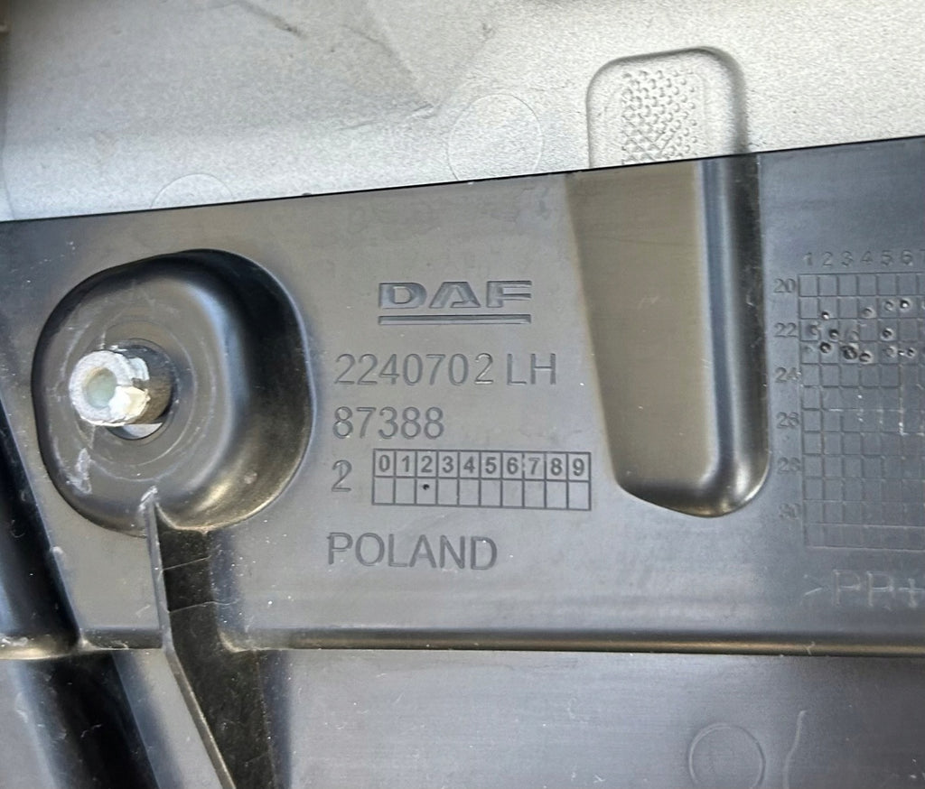 Frontscheinwerfer Daf 2188970 2240702 Links Scheinwerfer Headlight SCH3205157656qx