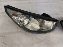 Laden Sie das Bild in den Galerie-Viewer, Frontscheinwerfer Hyundai Ix35 FALSE Scheinwerfer Headlight SCH8372964409ft