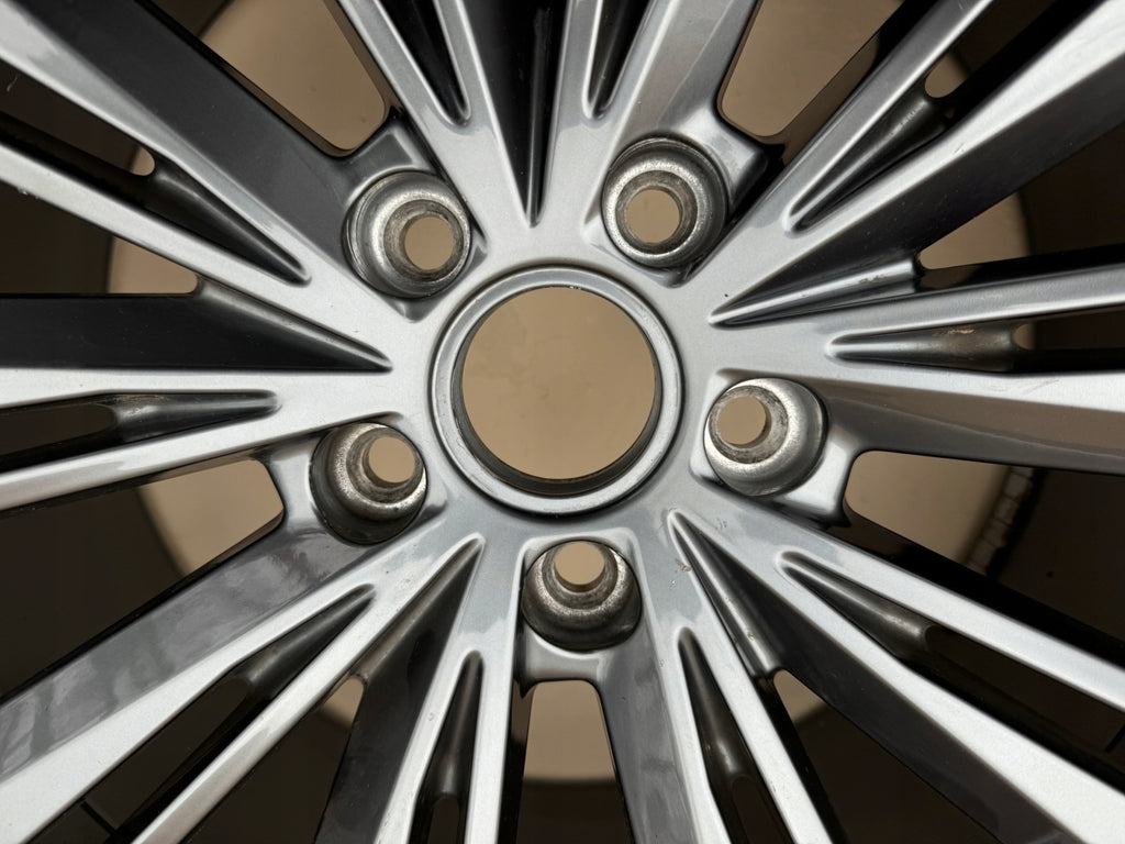 1x Alufelge 18 Zoll 8.0" 5x112 44ET Glanz Silber 3G0601035 VW Passat B8 FEL1297597430pf