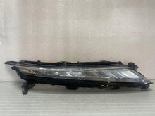 Laden Sie das Bild in den Galerie-Viewer, Frontscheinwerfer Mitsubishi Eclipse Cross EDM92206010 LED Rechts Headlight