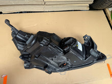 Laden Sie das Bild in den Galerie-Viewer, Frontscheinwerfer Opel Astra J 1ZT010012-05 Xenon Links Scheinwerfer Headlight SCH6198881057ib