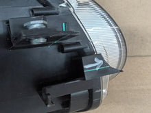 Laden Sie das Bild in den Galerie-Viewer, Frontscheinwerfer Fiat 500l 52122857 Links Scheinwerfer Headlight SCH1705114446up