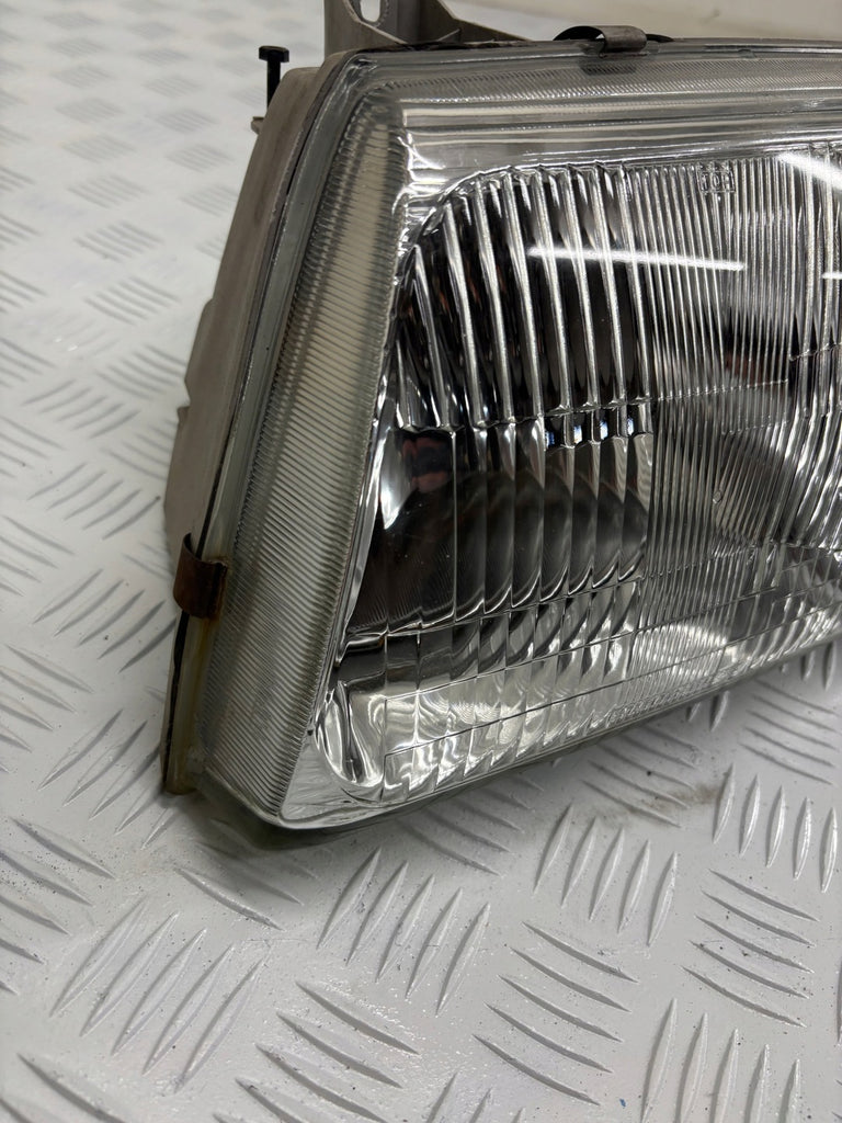 Frontscheinwerfer Hyundai Galloper Links Scheinwerfer Headlight