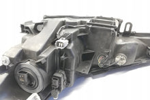 Load image into Gallery viewer, Frontscheinwerfer Toyota C-Hr Chr 81110F4031 Ein Stück (Rechts oder Links)