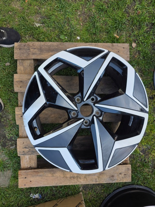 1x Alufelge 19 Zoll 7.5" 5x112 50ET Glanz 10A601025H VW I Rim Wheel FEL8834932967ly