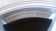 Laden Sie das Bild in den Galerie-Viewer, 1x Alufelge 16 Zoll 7.0" 5x120 40ET KBA49998 Rim Wheel FEL7163803260cx