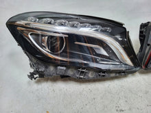 Load image into Gallery viewer, Frontscheinwerfer Mercedes-Benz X156 A1569061700 A1569061800 Xenon Ein Satz SCH3780094298ej