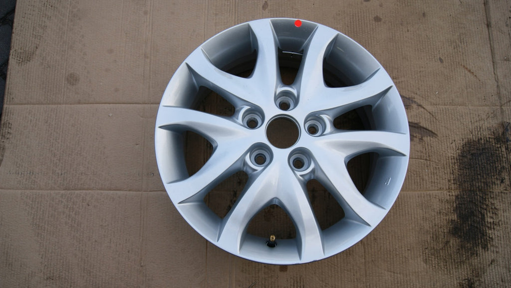 1x Alufelge 16 Zoll 6.0" 5x114.3 50ET Glanz Silber 52910-2L200 Hyundai I FEL3231135719jr