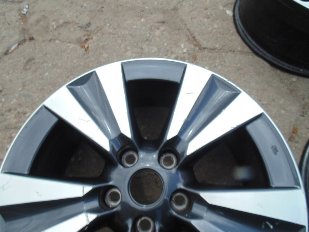 1x Alufelge 17 Zoll 6.5" 5x114.3 45ET Nissan Pulsar Rim Wheel