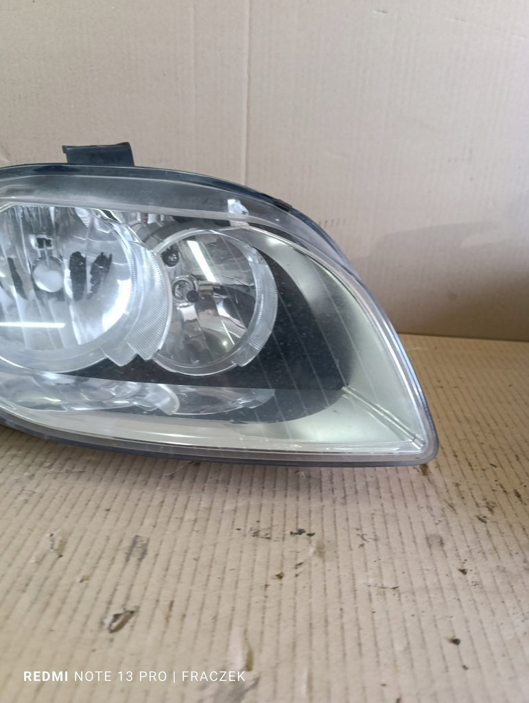 Frontscheinwerfer Audi A4 B7 8E0941004BK Ein Stück (Rechts oder Links) Headlight