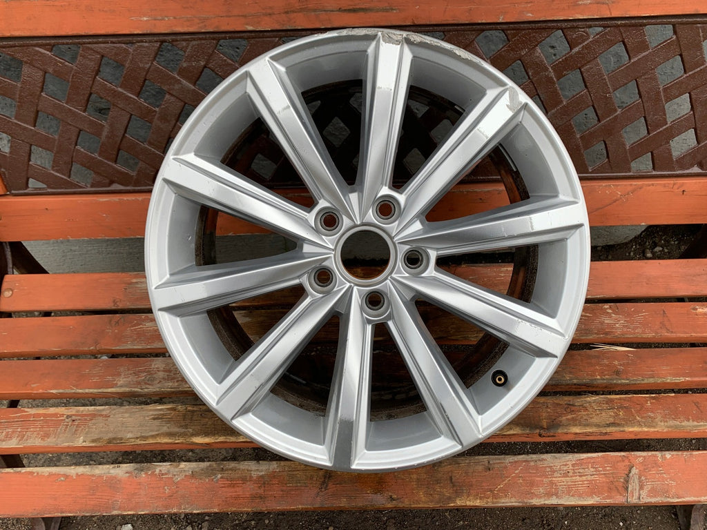 1x Alufelge 17 Zoll 7.0" 5x112 40ET Glanz Silber 3G0601025BP VW Passat B8