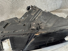 Laden Sie das Bild in den Galerie-Viewer, Frontscheinwerfer Audi Q5 Xenon Links Scheinwerfer Headlight SCH7798844504ou