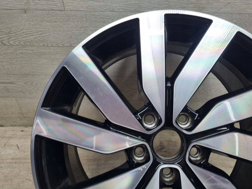 1x Alufelge 18 Zoll 5x112 5TA601025F VW Touran Rim Wheel FEL4228009681aq