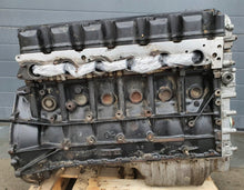 Load image into Gallery viewer, Motor Mercedes-Benz W124 103983 3.0 Benzin Engine Unkomplett
