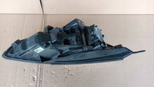 Laden Sie das Bild in den Galerie-Viewer, Frontscheinwerfer Hyundai I30 III 92102G4100 92101G4100 LED Rechts oder Links