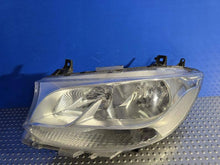 Laden Sie das Bild in den Galerie-Viewer, Frontscheinwerfer Mercedes-Benz Sprinter A9109060000 Links Headlight
