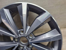Laden Sie das Bild in den Galerie-Viewer, 1x Alufelge 17 Zoll 5x112 2GA601025B VW T-Roc Rim Wheel FEL2015461855af