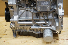 Load image into Gallery viewer, Motor VW Touran DXD 1.5 TSI 90PS 66kW Benzin Engine Unkomplett MOT7059496998bl