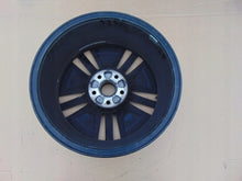 Load image into Gallery viewer, 1x Alufelge 17 Zoll 7.0" 5x112 40ET Glanz Silber 3G0601025 VW Passat Golf FEL6415688673up