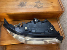 Laden Sie das Bild in den Galerie-Viewer, Frontscheinwerfer Volvo S60 V70 Rechts Scheinwerfer Headlight SCH5662290326lz