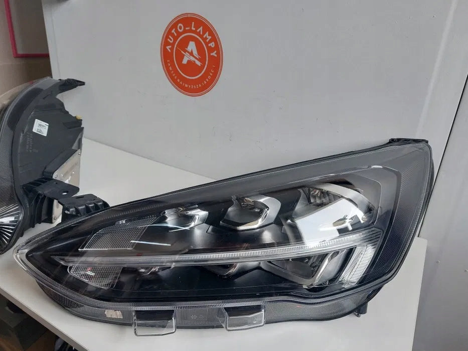 Frontscheinwerfer Ford Focus JX7B-13E014-CE JX7B-13E015-CE LED Rechts oder Links