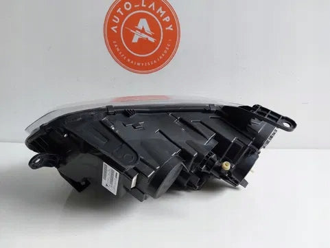 Frontscheinwerfer Dacia Duster 260101133R 260609367R Rechts Headlight