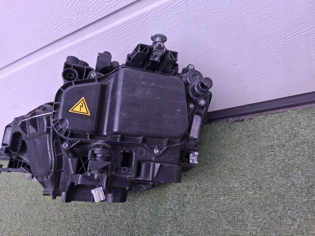 Frontscheinwerfer VW Golf VII Sportsvan 517941032B Xenon Rechts Headlight SCH3682818771wz