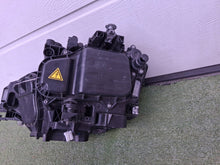 Laden Sie das Bild in den Galerie-Viewer, Frontscheinwerfer VW Golf VII Sportsvan 517941032B Xenon Rechts Headlight SCH3682818771wz