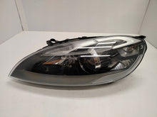Laden Sie das Bild in den Galerie-Viewer, Frontscheinwerfer Volvo V40 31420007 Xenon Links Scheinwerfer Headlight SCH1232814553sn