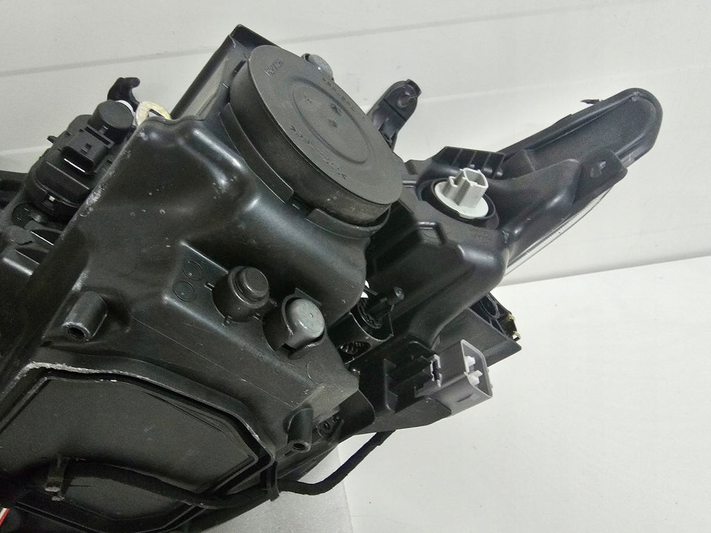 Frontscheinwerfer Toyota Auris 8113002K30 LED Rechts Scheinwerfer Headlight