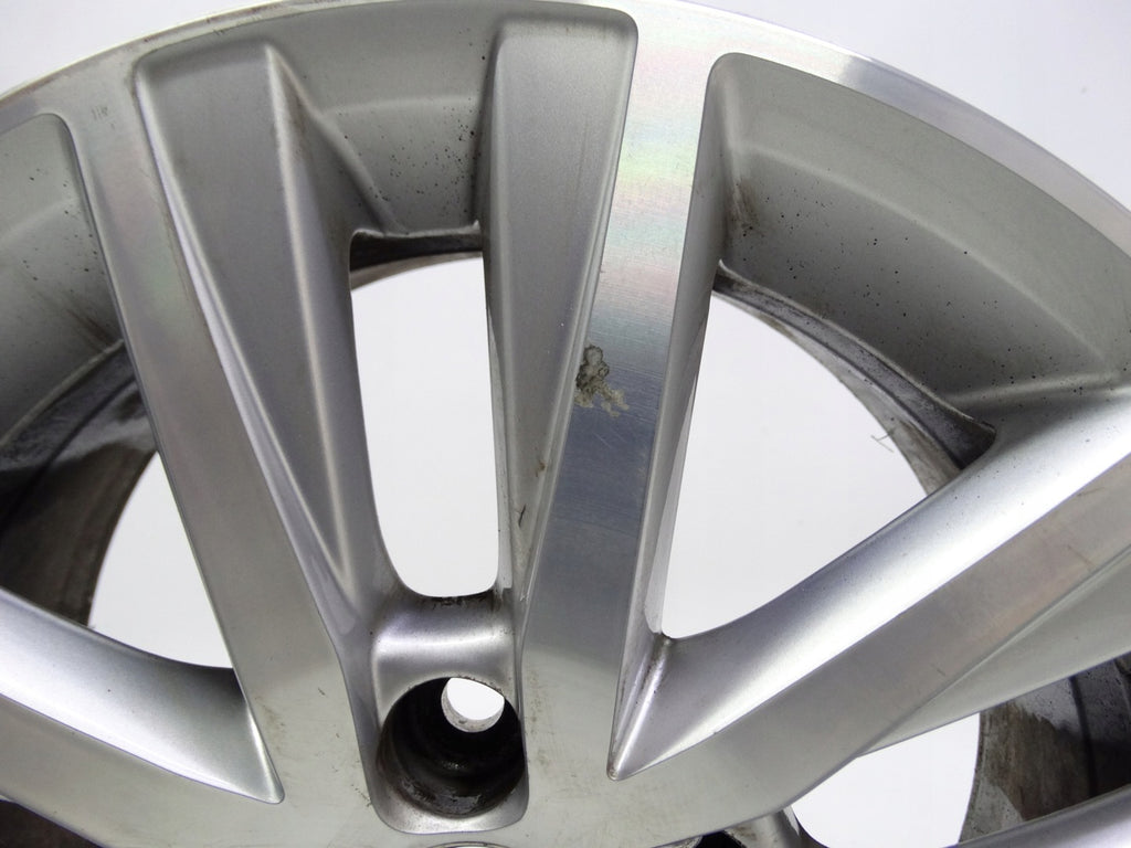 1x Alufelge 15 Zoll 6.0" 5x100 46ET 6R0601025BD VW Polo Rim Wheel