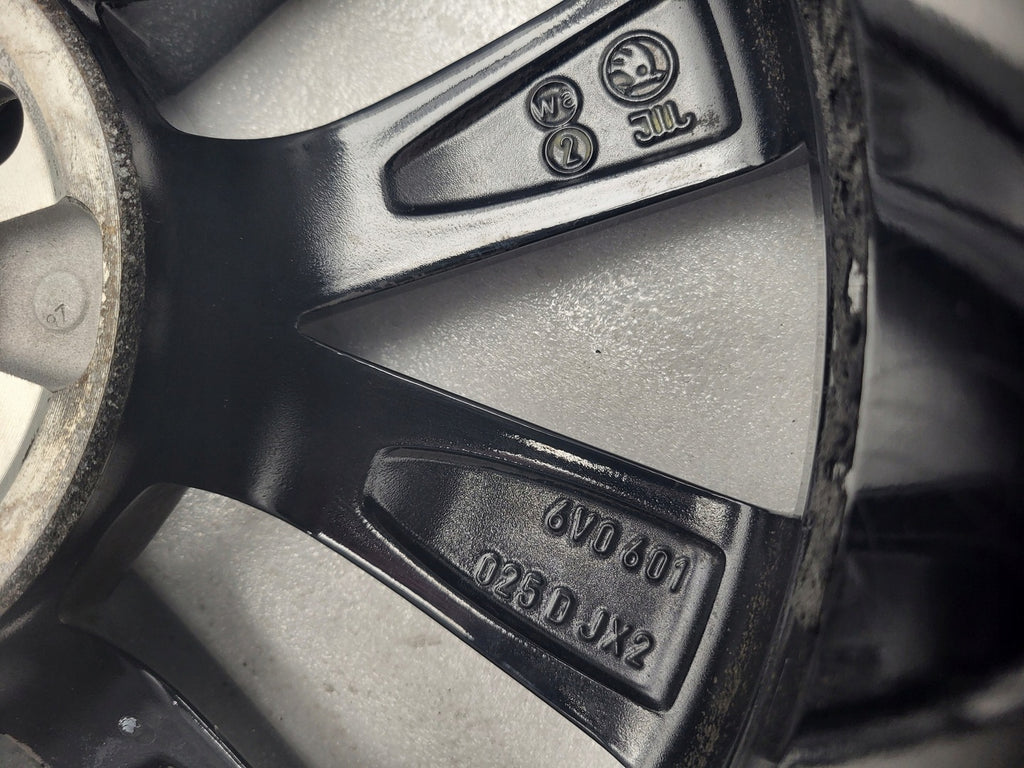 1x Alufelge 16 Zoll 7.0" 5x100 46ET 6V0601025F Skoda Fabia Iii Rim Wheel