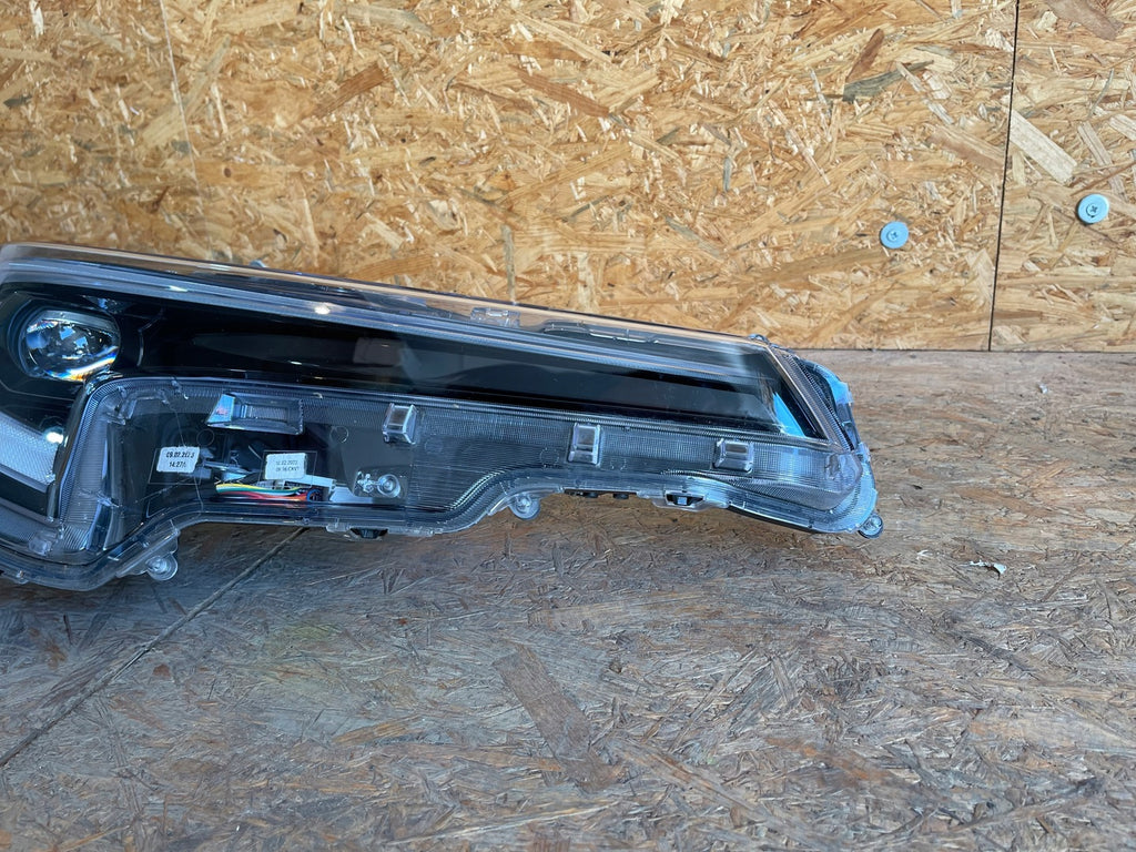 Frontscheinwerfer Toyota Corolla 81110-02X10 Rechts Scheinwerfer Headlight