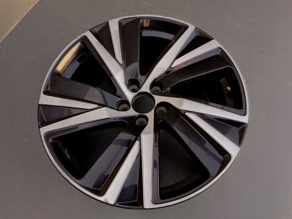 1x Alufelge 17 Zoll 5.0" 4x100 40ET Glanz Schwarz CMS1210-8 Toyota Aygo FEL1327957720td
