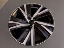 Load image into Gallery viewer, 1x Alufelge 17 Zoll 5.0" 4x100 40ET Glanz Schwarz CMS1210-8 Toyota Aygo FEL1327957720td